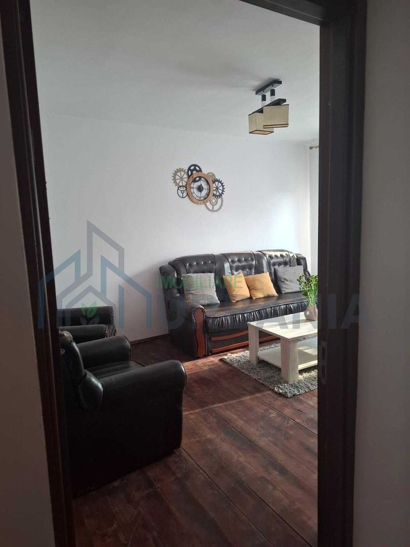 Inchiriez apartament 2 camere in Nicolina - Poză 1