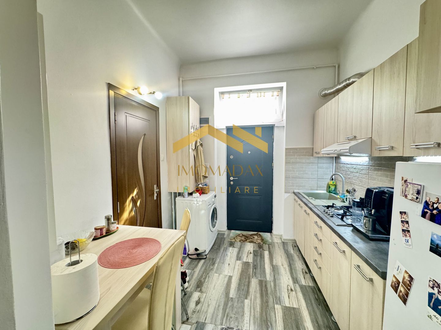 Lunei-Apartament 1 Camera-Centrala Proprie - Poză 6