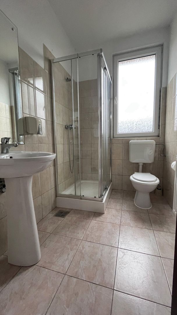 Cazare In Aparthotel Modern Utilat, Ideal pentru Echipe de Muncă - Poză 10