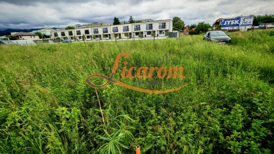 BARTOLOMEU,intravilan,intre case,suprafata de 774 mp,constructii P+2 - Poză 3