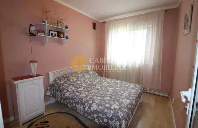 Apartament cu 4 camere, 2 bai, 80 mp, zona Dacia - Poză 1
