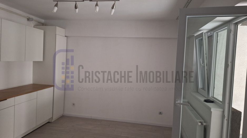 Bloc boutique | 3 camere | Centrala proprie | Metrou Dristor - Poză 13