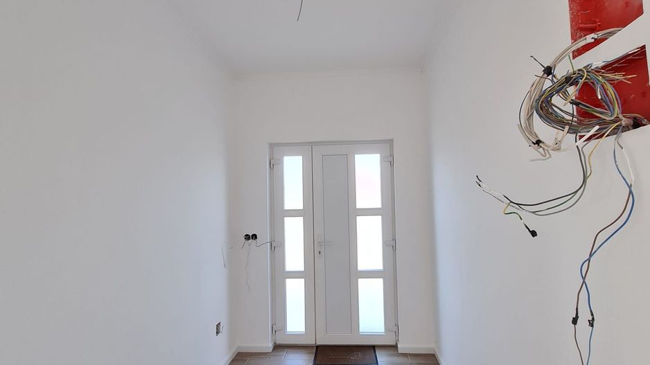 Casa individuala pe parter cu teren de 687 mp - Poză 10