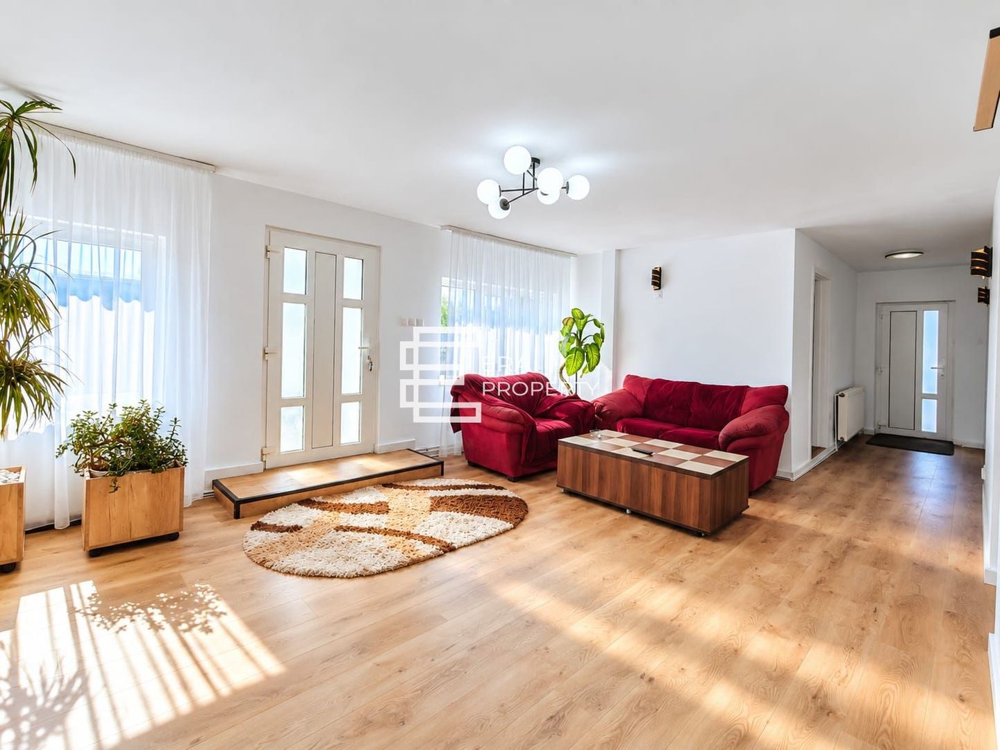 Casă individuală + atelier 150 mp | Teren 812 mp | 2 locuințe | Sibiu - Poză 3