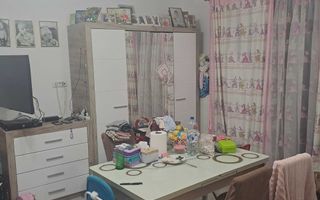 Vând apartament in comuna Giroc 2 camere living cu bucătarie si dormitor suprafata 43mp - Poză 1