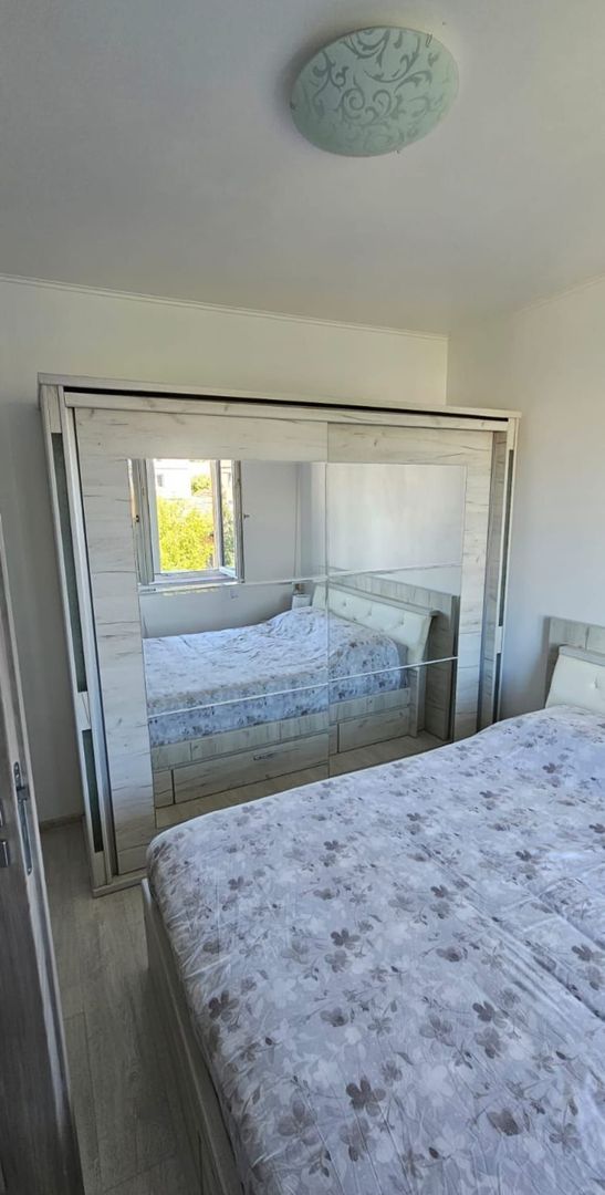vand apartament 2 camere ,zona centrala - Poză 3