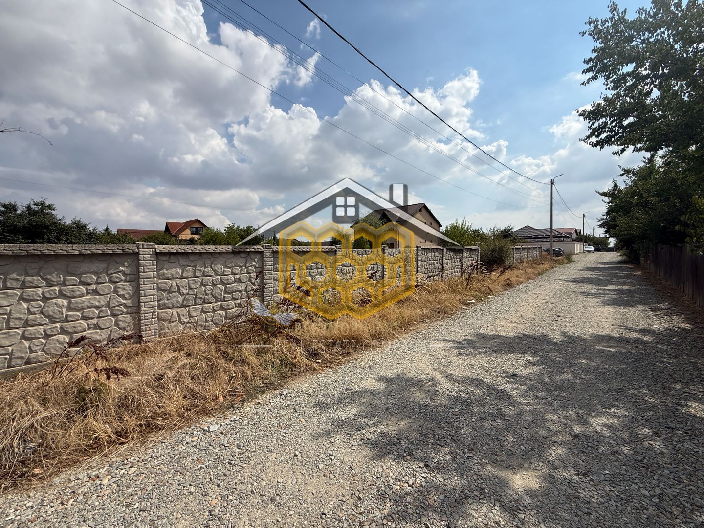 Teren intravilan in Albesti cu deschidere la 2 strazi - Poză 4