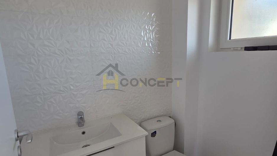 Vila spatioasa 4 camere Str Sperantei Mutare imediata - Poză 5