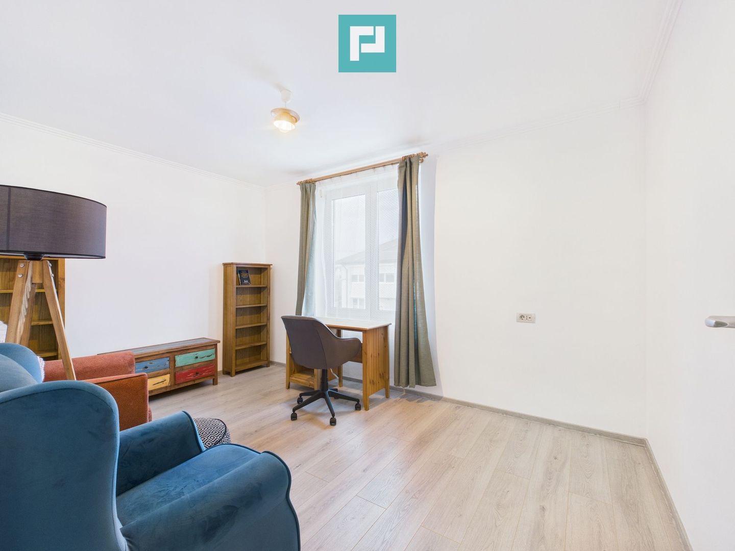 Casă cu 4 camere în Dumbrăvița, langă pădure - Poză 19