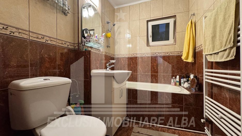 Apartament cu 2 camere de vanzare, Cetate - Poză 7