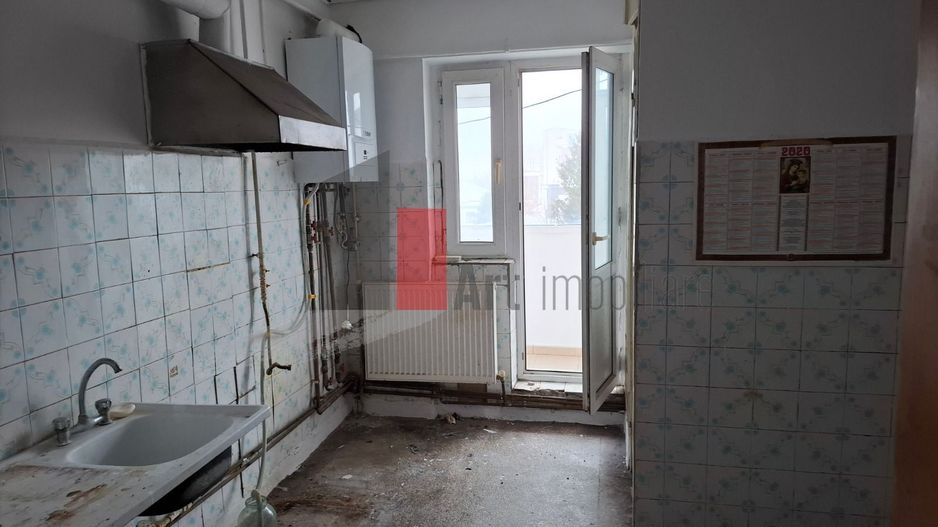 4 Camere Ploiesti Centru - Liceul Mihai Viteazul - Poză 5