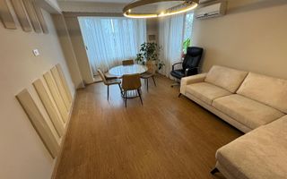 Apartament cu 3 camere, 85 mp, Zona Central - Poză 2