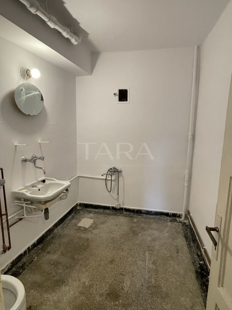 Apartament ultracentral– 37 mp, bloc cu lift. - Poză 5