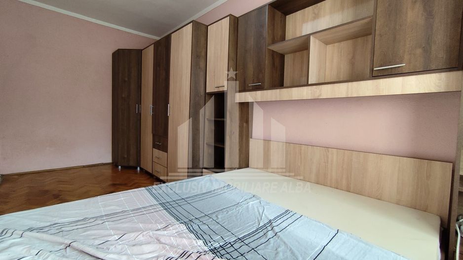 Apartament cu 3 camere decomandate, Centru - Poză 5