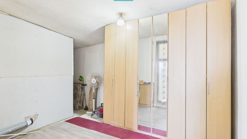 Casuță cu priveliște panoramică spre Cetatea Șiria - Poză 10