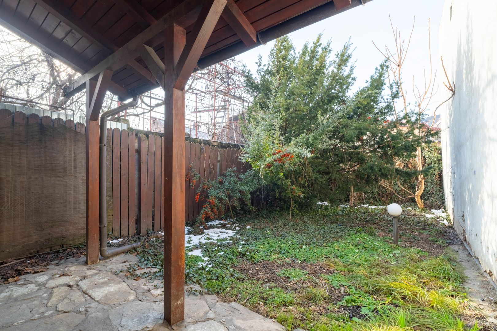 Apartament central, spațios, ideal pentru familie numeroasă. - Poză 3