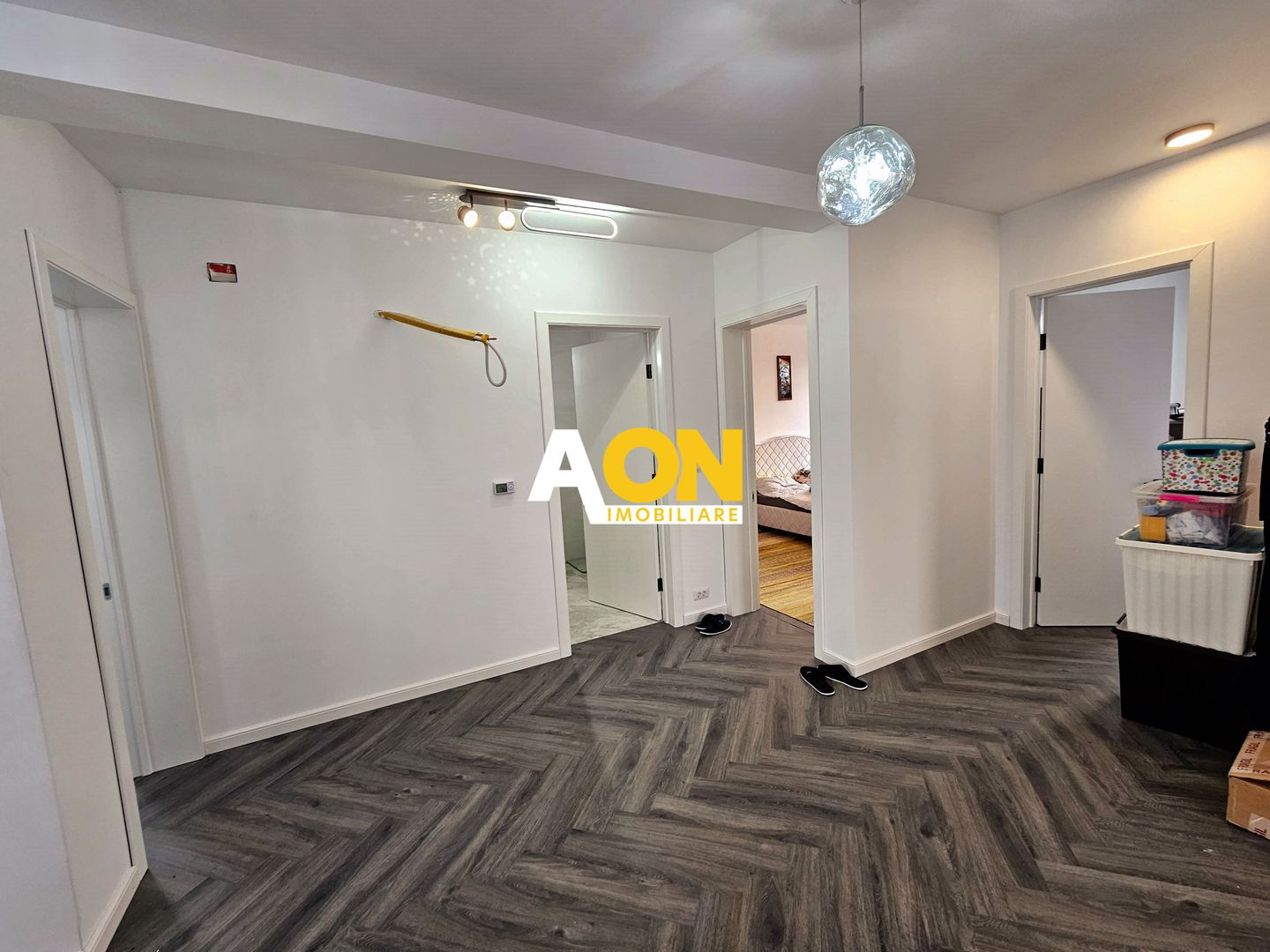 Casa noua, 6 camere, finisata la cheie, 1000 mp teren, zona Schit - Poză 12