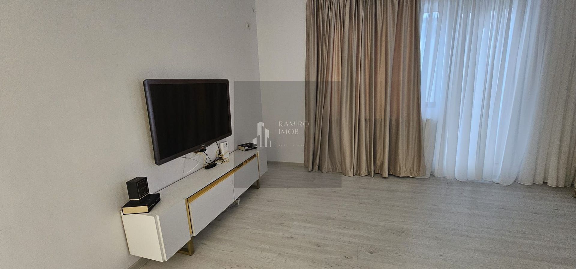 Apartament 2 camere, Sector 3, Trapezului, modern, mobilat, terasa - Poză 2