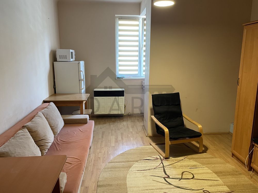 🏡 Garsonieră de închiriat | 7 Noiembrie – TCM | Aproape de UMF 250 € - Poză 1