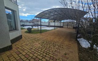 Vilă spațioasă Strejnicu S+P+1E+M, 8 camere, garaj, teren 595 mp - Poză 8