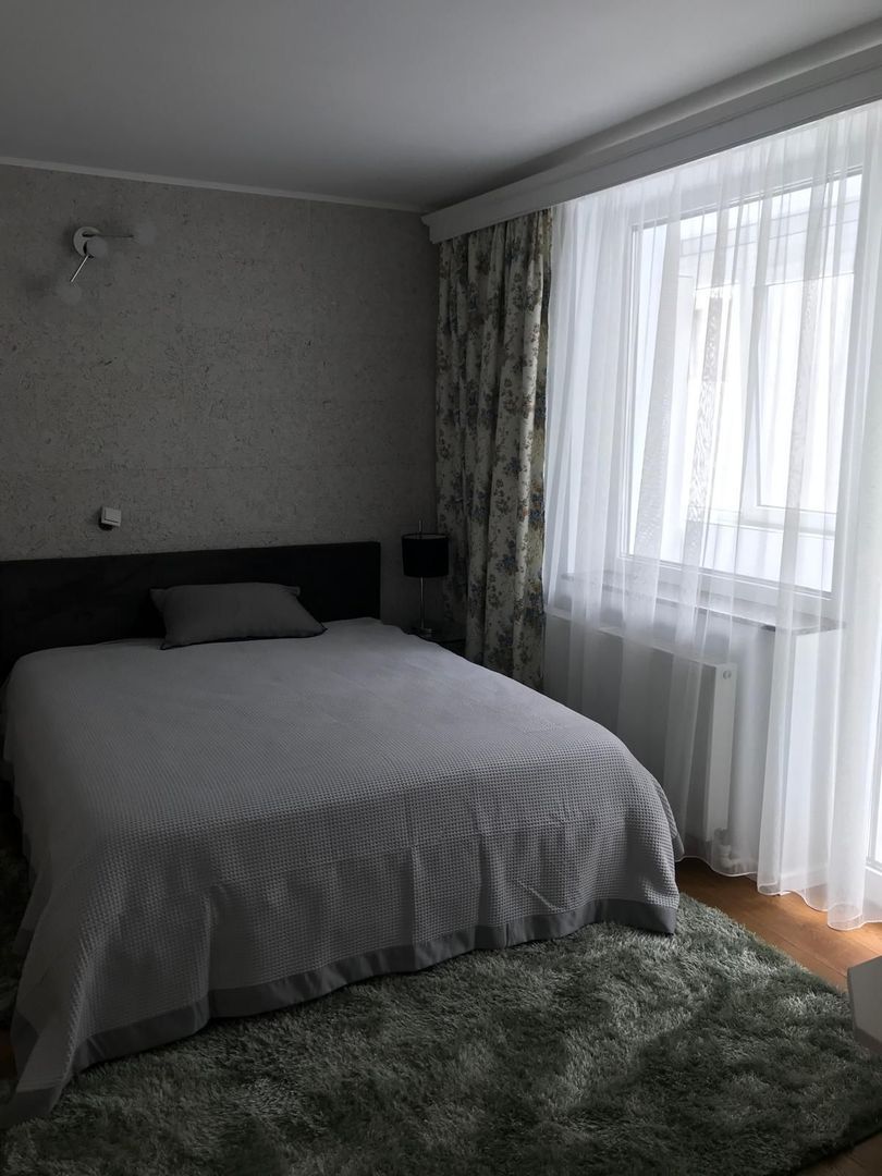 Apartament 3 camere decomandat, garaj si boxa proprietate - Poză 4