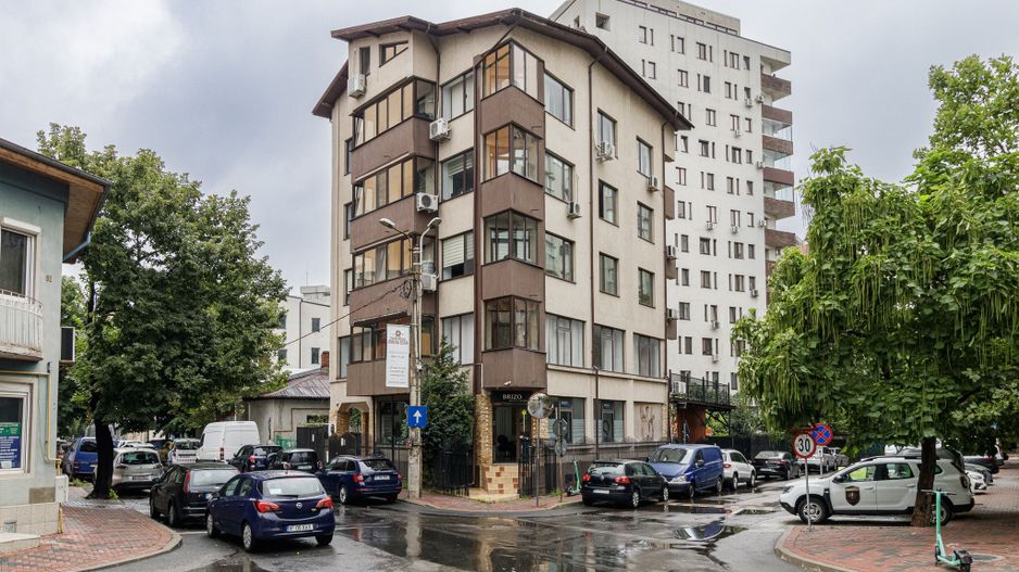 Spatiu birouri Nerva Traian - Poză 2