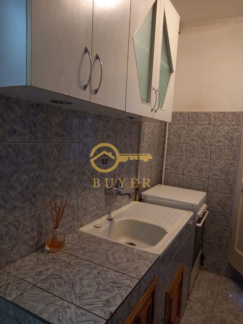 Garsoniera langa spitalul judetean- Etaj intermediar- balcon - Poză 4