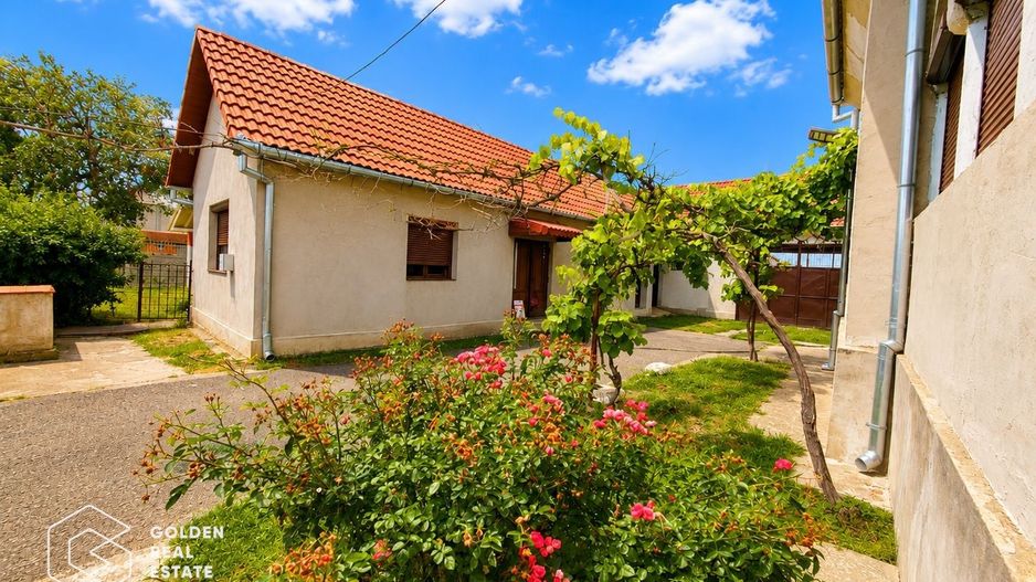 Casa stil brancovenesc, 2 corpuri, localitatea Ususau - Poză 3