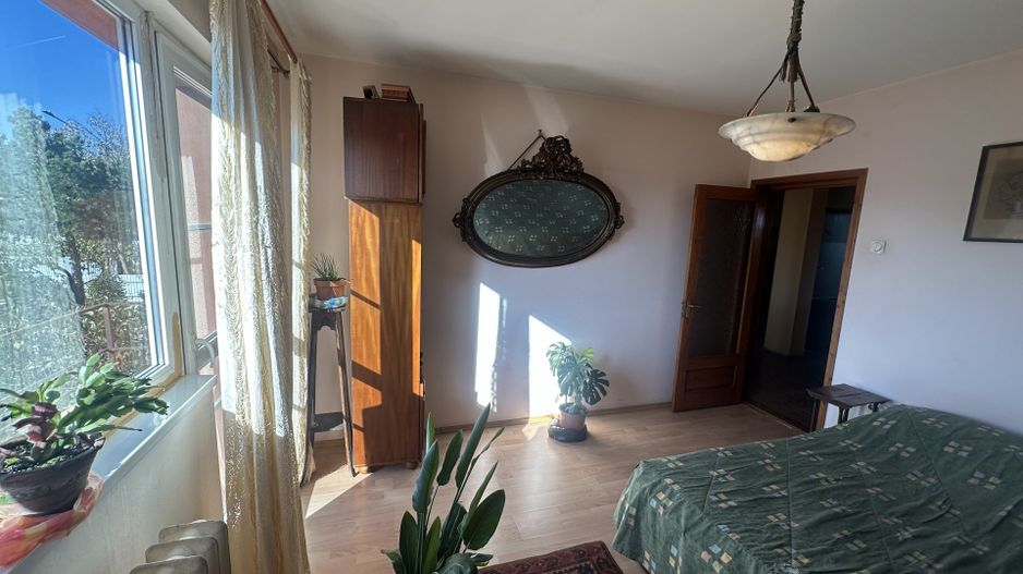 PANTELIMON, APARTAMENT-VILA 1E+M 230 MP, CURTE 516 MP! - Poză 25
