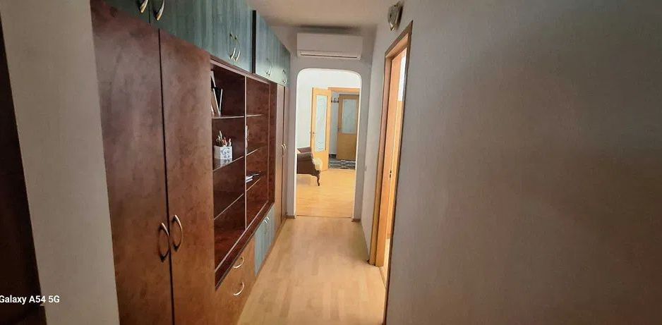 APARTAMENT LUMINOS SI SPATIOS METROU IANCULUI COMISION 0 - Poză 6