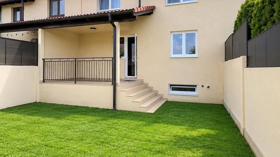 Duplex in Zonă Rezidențială Exclusivistă 190 mp utili - Poză 1