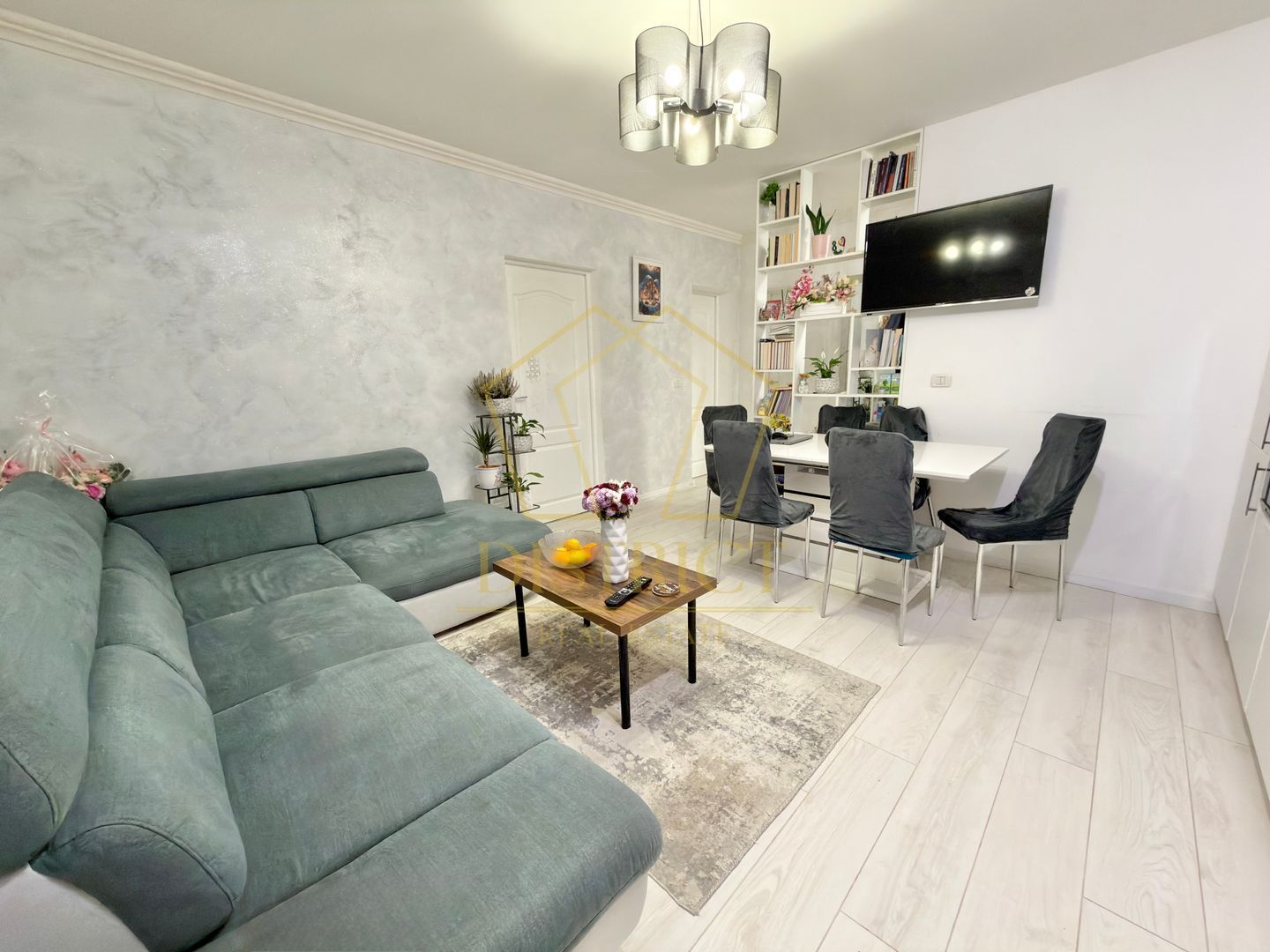 Apartament cu 3 camere, dressing si debara mobilat la etaj intermediar in Giroc. - Poză 2