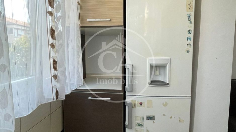Apartament cu 3 camere de inchiriat in zona Rogerius, Oradea - Poză 3