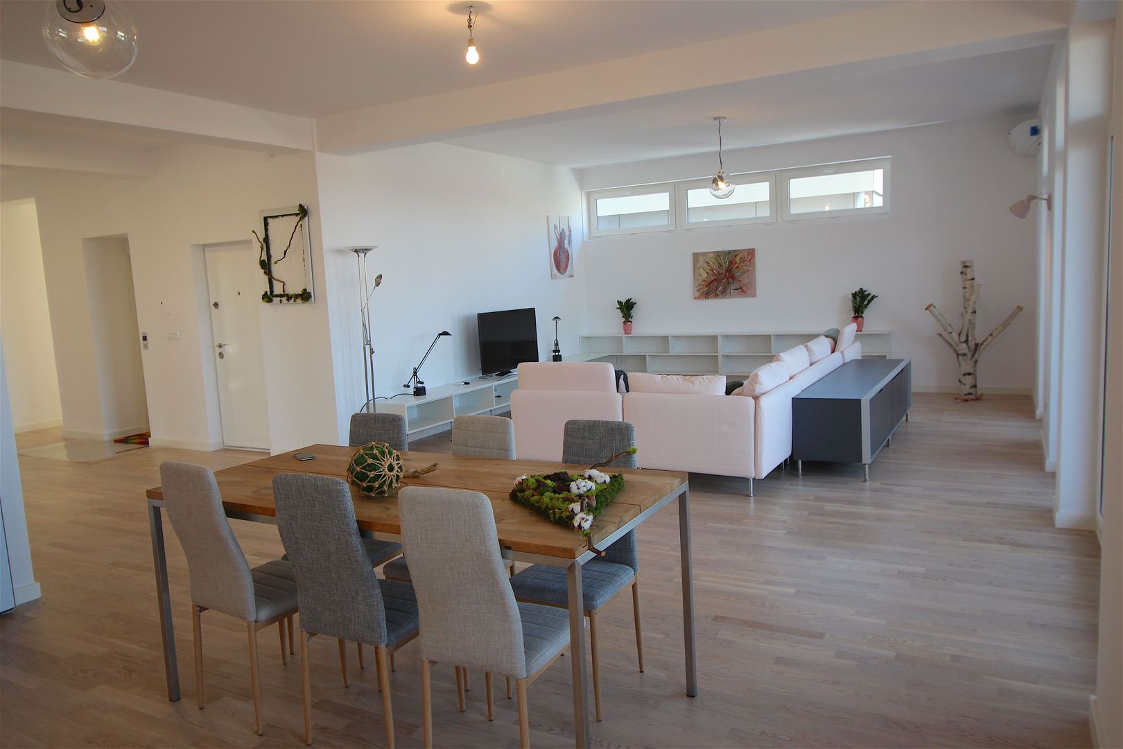 Apartament deosebit cu acces direct din lift - Poză 1