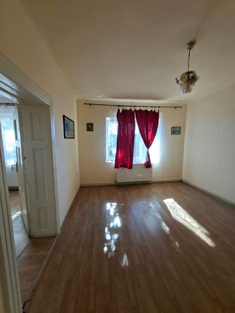 Apartament 2 camere la casa in imobil cu 2 apartamente - Poză 1