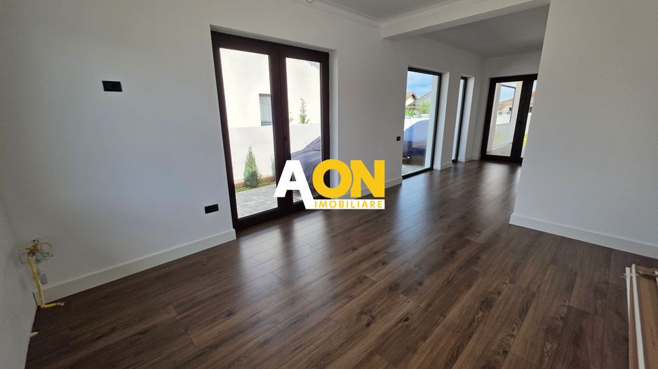 Casă Individuală de Vânzare, 4 Camere, 500mp Teren, Zona Alba Micești - Poză 14