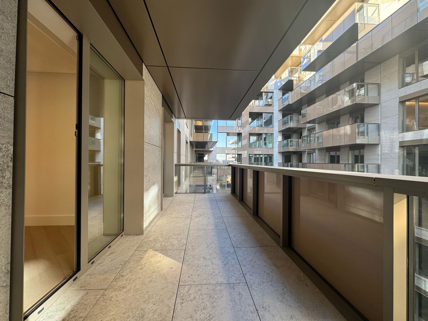 3 CAMERE LUX| 90 mp -Cortina 126| EROU IANCU NICOLAE - Poză 18