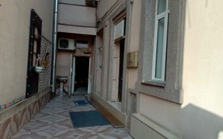 De vanzare Apartament 3 camere + pod in Vila, Vasile Lascar - Eminescu - Poză 19