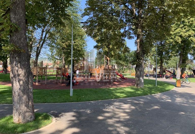 Apartament cu 2 camere/51.6mp/CF/zona Sub Cetate. - Poză 1