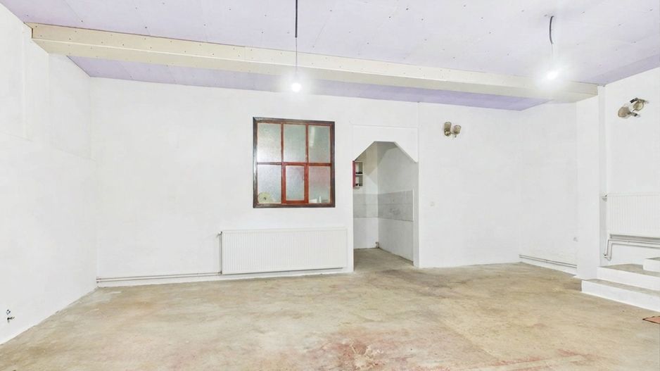 Colnă cu 7 camere în Covăsânț și teren 9 ha - Poză 11