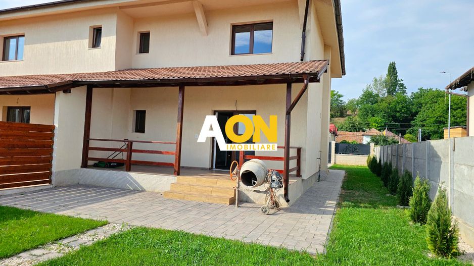 1/2 Duplex nou, 4 camere, finisat la cheie, 300 mp teren, zona Garii - Poză 2