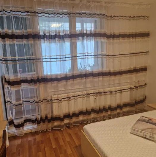 3 camere decomandat, renovat, la gura de metrou Romancierilor - Poză 2