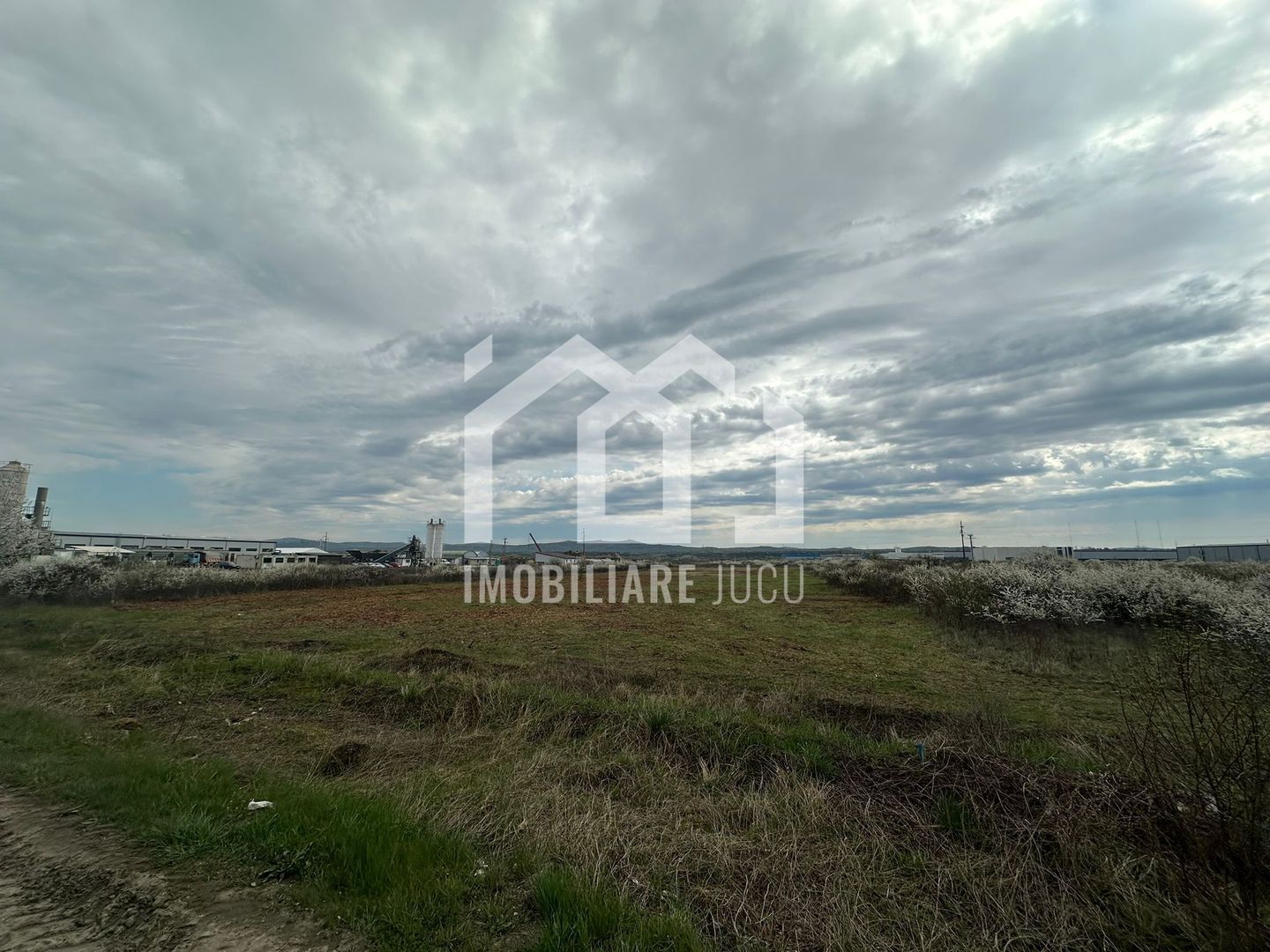 Teren Intravilan Industrial 5755mp - Bontida - Poză 3