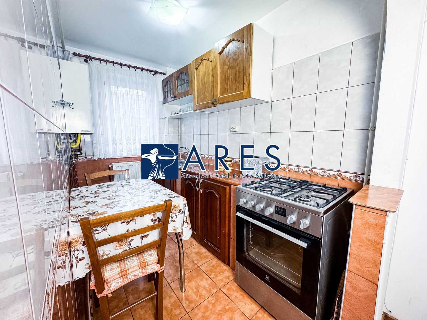 Apartament 3 camere | Etaj 2 | Ostroveni - Poză 2