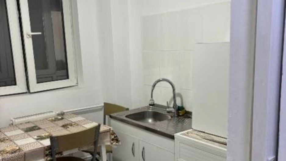 AP. 2 CAMERE- DAMAROAIA, PARCARE INCLUSA, BUCATARIE INCHISA, METROU - Poză 5