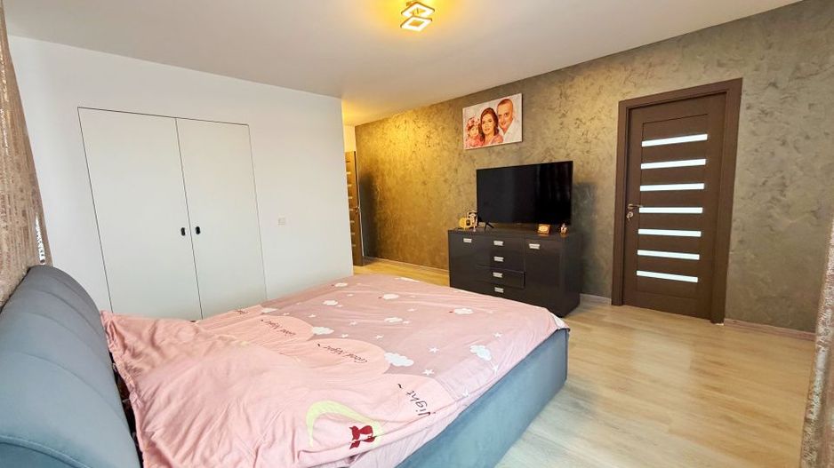 Casa spatioasa 5 camere Trivale - Clasa energetic A - Poză 2