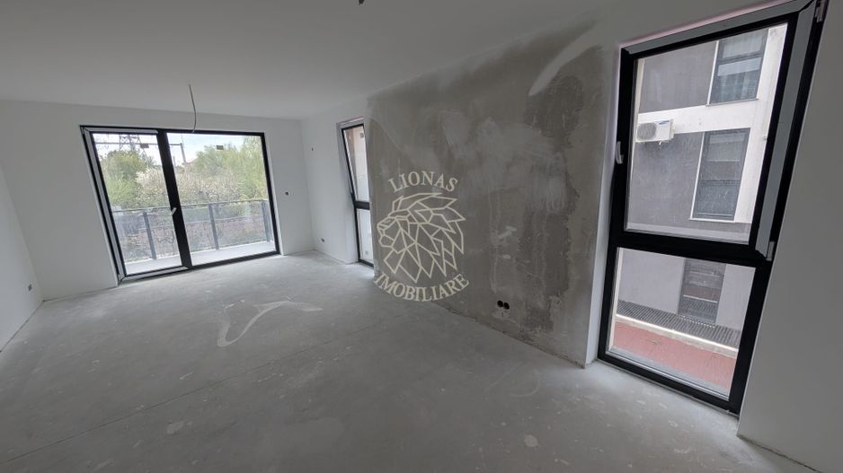 Apartament Ultrafinisat 3 camere-balcon-etaj 1-lift-Calea Moldovei - Poză 1