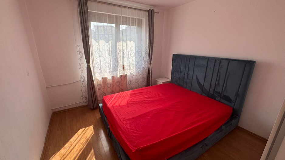 Costin Georgian Chisinau 2 camere 5/8 42 mp - Poză 3