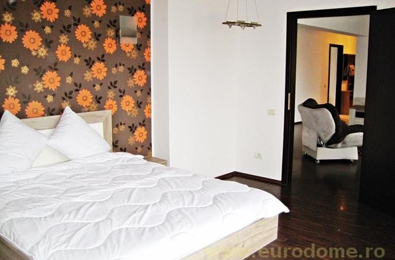 Centru, apartament cu 3 camere, 92mp utili, mobilat si utilat 170000 euro - Poză 9