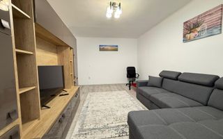 Apartament 3 camere | 2 bai | Decomandat | Balcon | Renovat - Poză 2